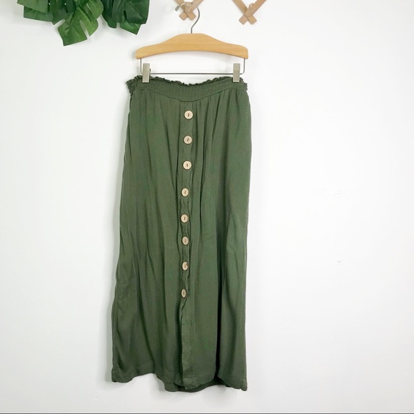 Francescas Harper Heritage olive skirt button down - Picture 1 of 11